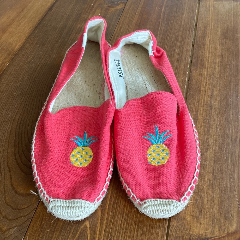 NEW Soludos Slip On Flats